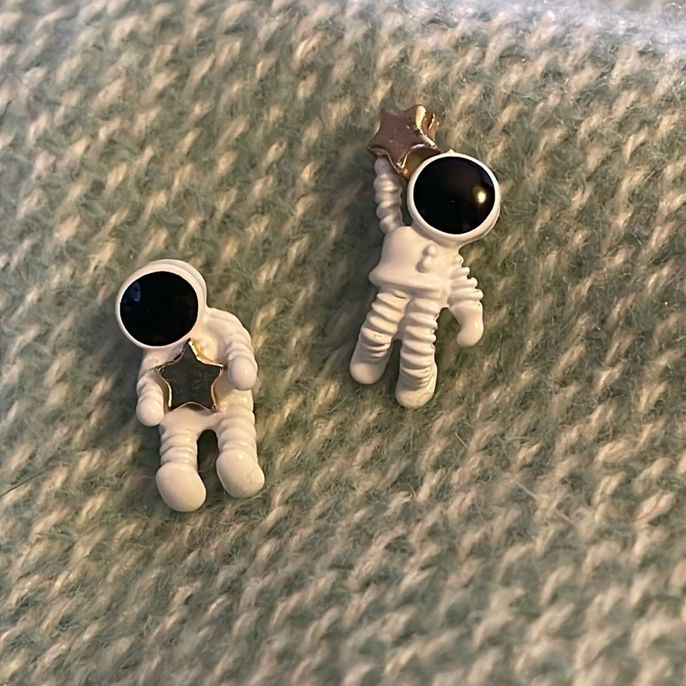 Astronaut stud earrings